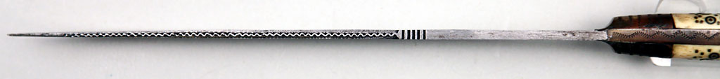 Bosnian Knife back edge decoration