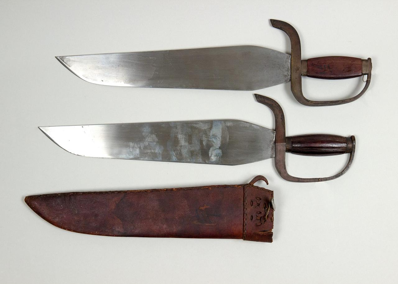 Name:  Double_Sword_with_Scabbard_MET_36.25.1487a_c_001_Apr2017_brightened.jpg
Views: 1943
Size:  89.9 KB