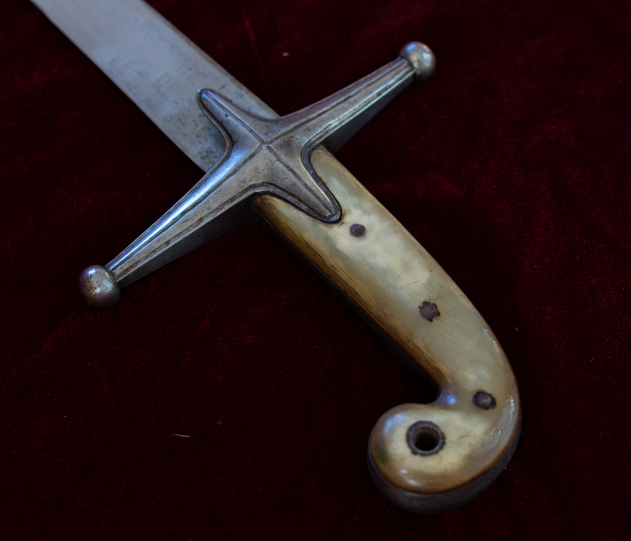 Name:  Cavalry Officers' Sabre a l'Orientale 08.jpg
Views: 474
Size:  736.6 KB
