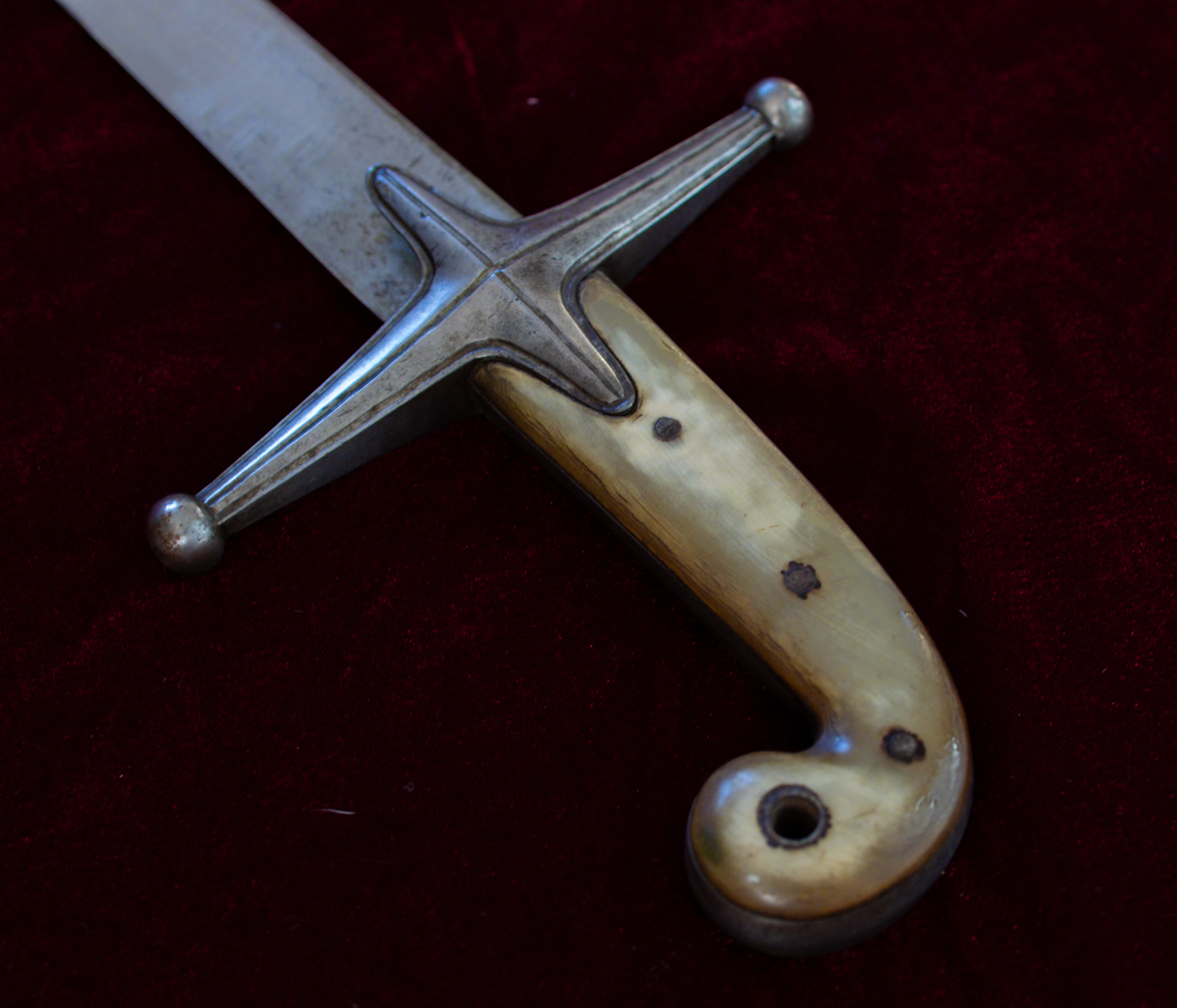 Name:  Cavalry Officers' Sabre a l'Orientale 08.jpg
Views: 613
Size:  736.6 KB