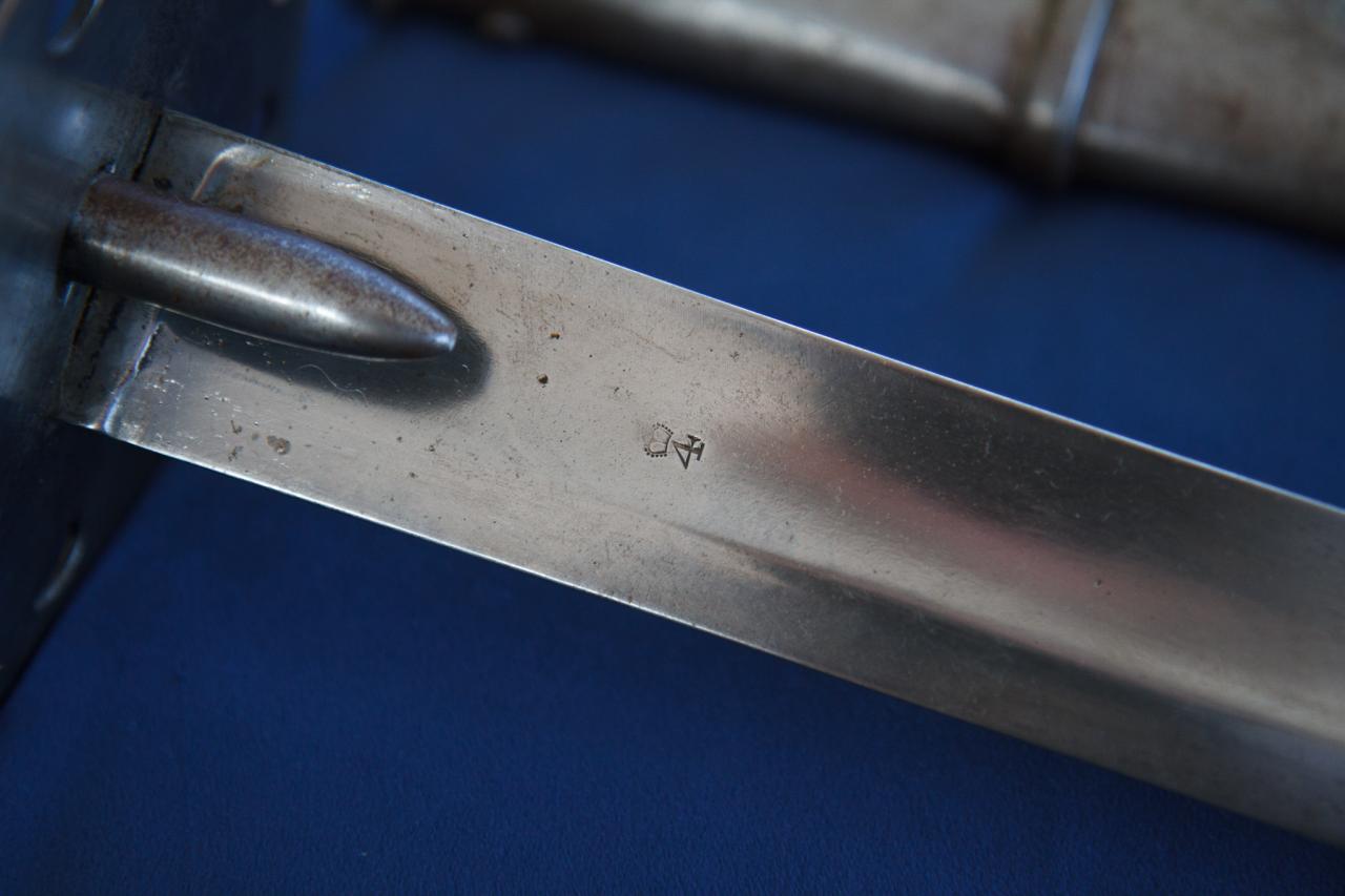Name:  1796 Pattern Heavy Cavalry Sword 09.jpg
Views: 7264
Size:  71.1 KB