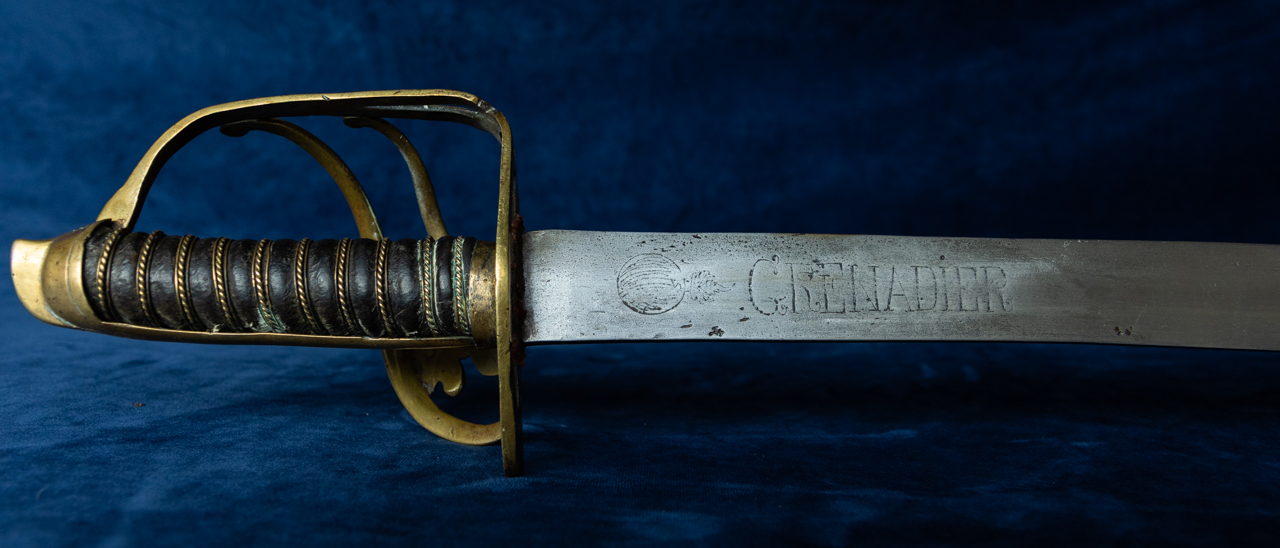 Name:  Grenadier Officers' Sabre  Petite Montmorency 05.jpg
Views: 11371
Size:  436.5 KB
